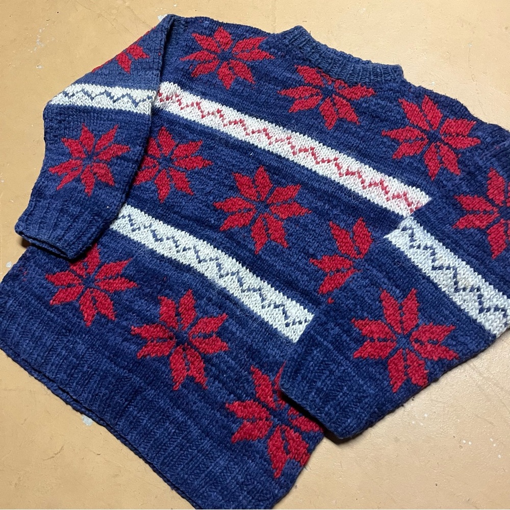 Vintage Unbranded Hand Knit Wool Sweater Red and Blue Sized Medium - Picture 2 of 5